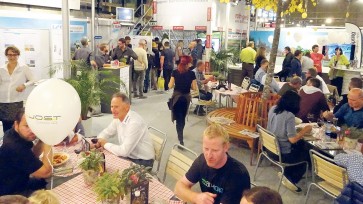 Eintauchen in die Welt der Welten 