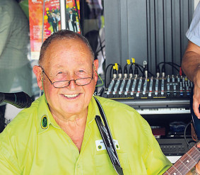 Senior René Leuenberger freute sich über das Fest und über das Zusammenspiel mit seinen Musikerkollegen.